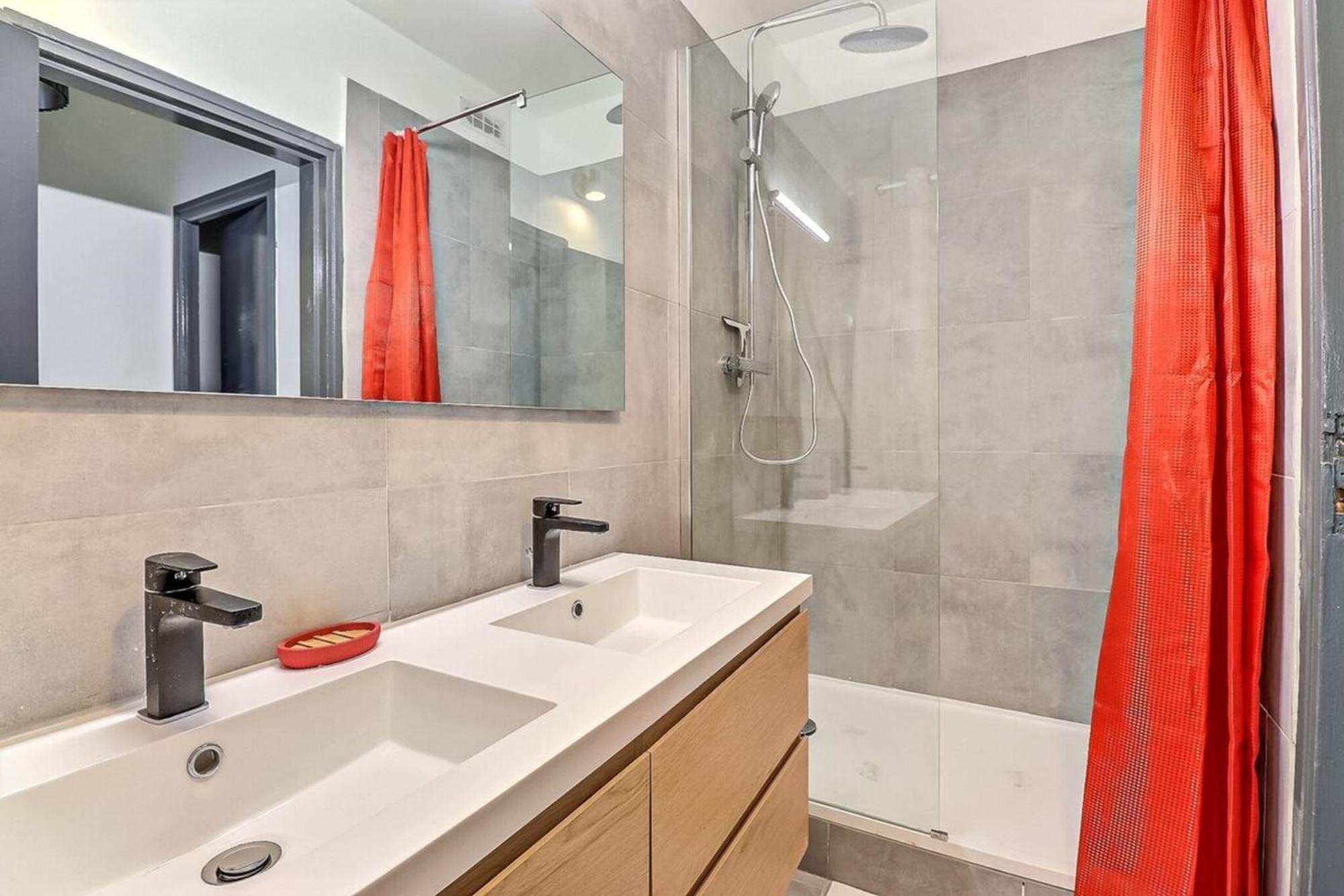 Atlas - Superbe Logement Plein Centre - Terrasse Nimes Ngoại thất bức ảnh